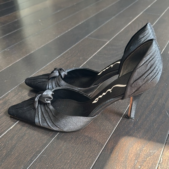 Nina Black Satin Front Knot Heels Size 9 - Picture 5 of 8